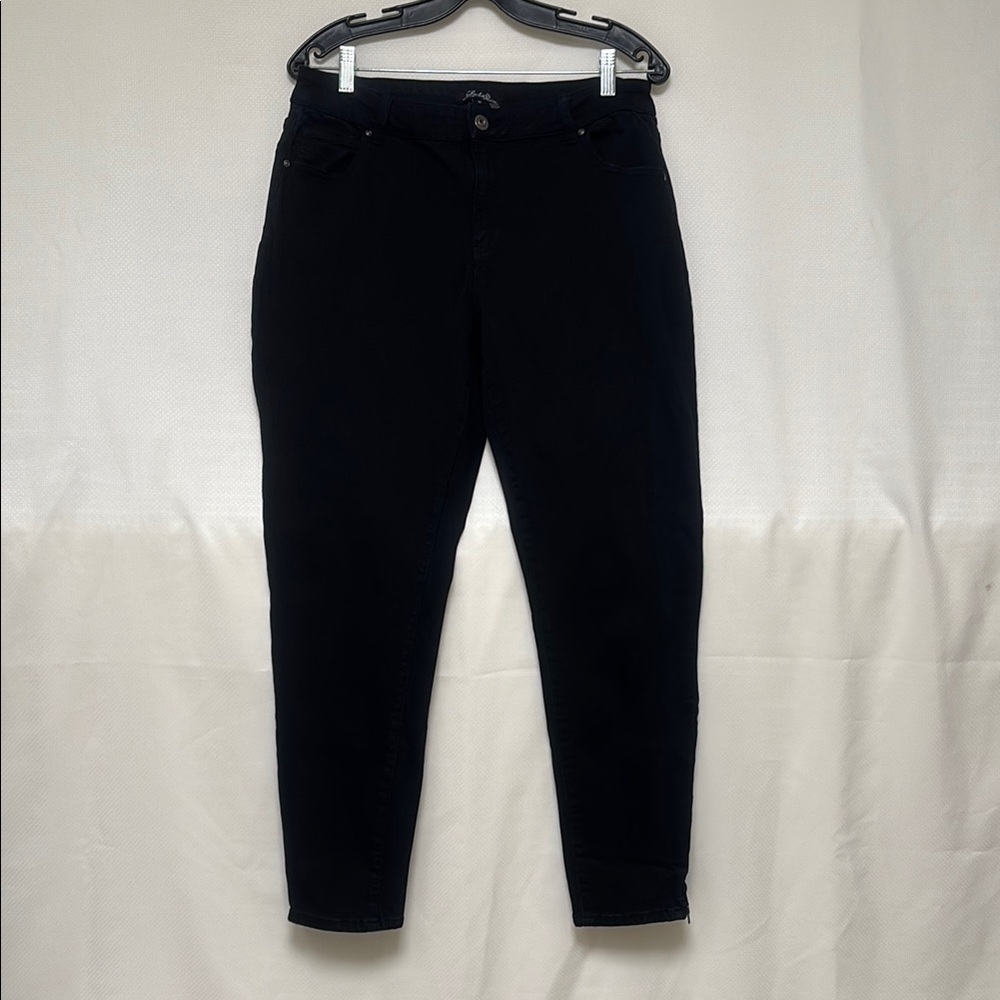 Charlie B Women's Black Jeans